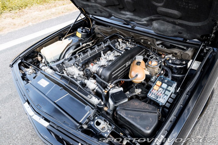 BMW M5 E28 M5 1988