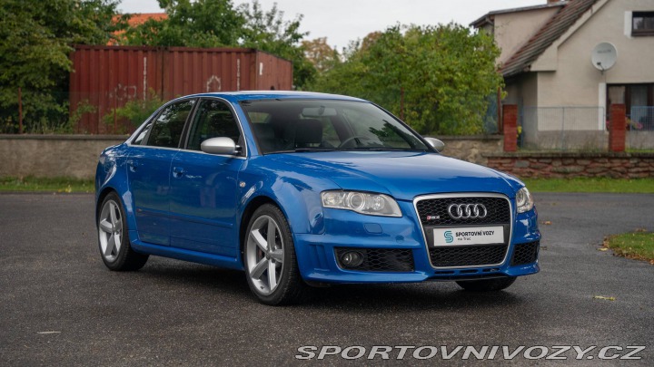 Audi RS4  2006