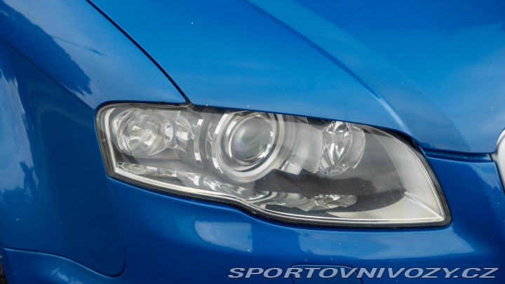 Audi RS4 2006