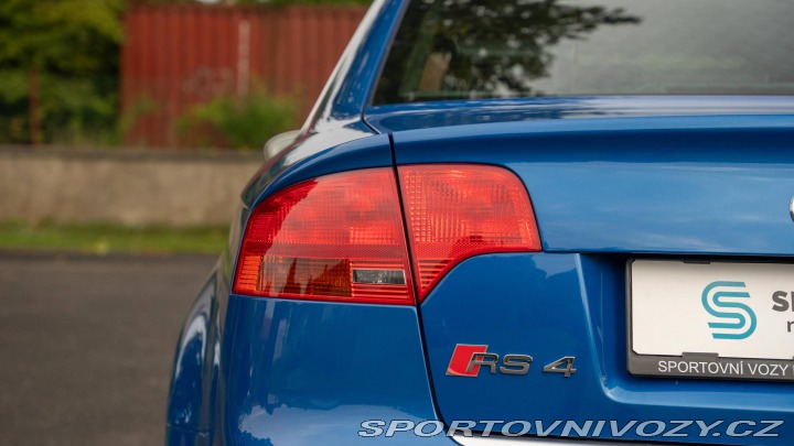 Audi RS4 2006