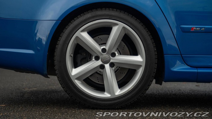 Audi RS4 2006