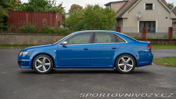 Audi RS4 2006