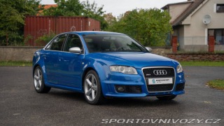 Audi RS4  2006