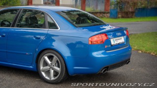 Audi RS4  2006