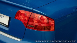 Audi RS4  2006