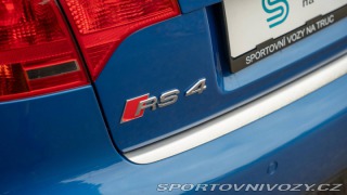 Audi RS4  2006