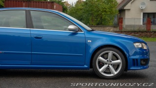Audi RS4  2006