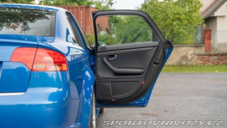 Audi RS4  2006