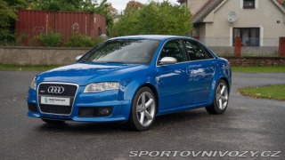 Audi RS4  2006