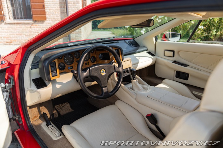 Lotus Esprit TURBO SE HIGH WING 1993