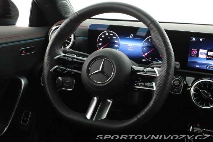 Mercedes-Benz CLA AMG 200 2025