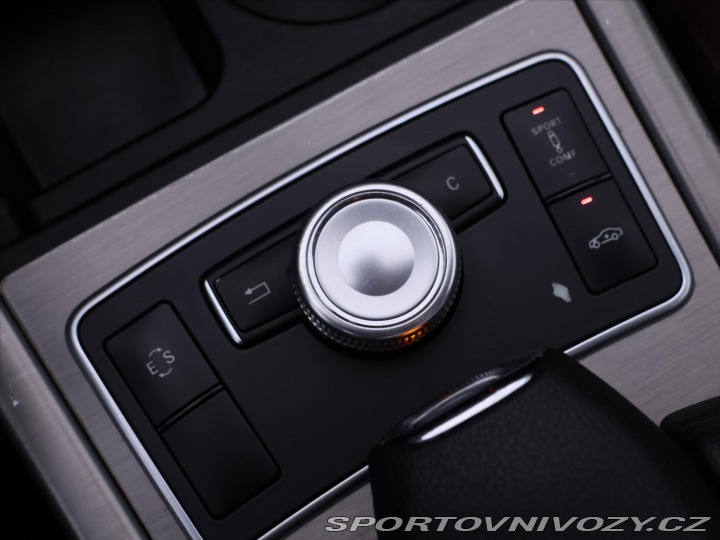 Mercedes-Benz E 3,5 350 4MATIC 200kW Avan 2010