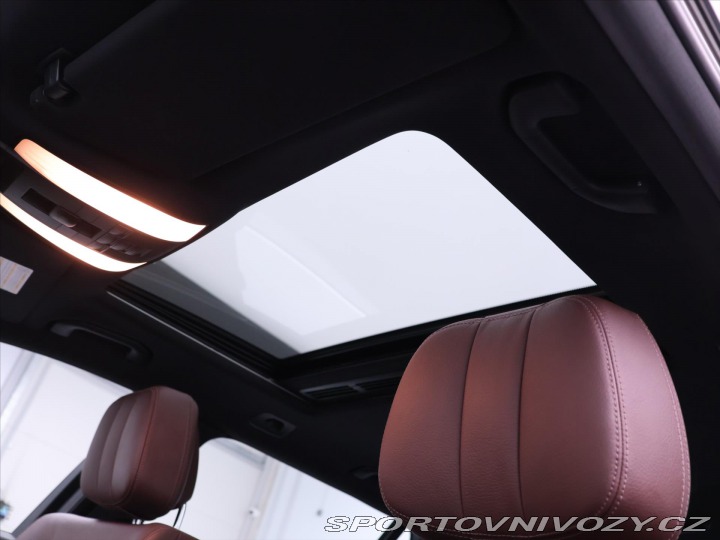Mercedes-Benz E 3,5 350 4MATIC 200kW Avan 2010