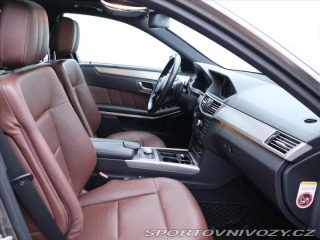 Mercedes-Benz E 3,5 350 4MATIC 200kW Avan 2010