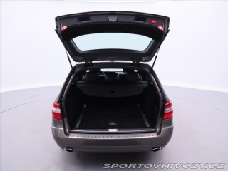 Mercedes-Benz E 3,5 350 4MATIC 200kW Avan 2010