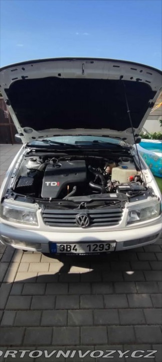 Volkswagen Ostatní modely Passat 1,9 TDI 66kw 1995