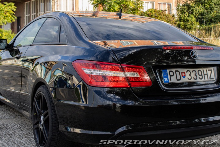 Mercedes-Benz E Kupé  350 CDI Blue, 170kW 2009