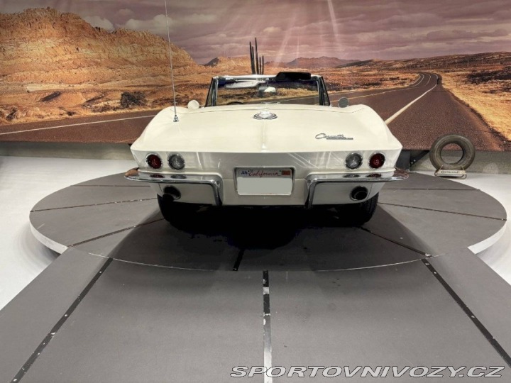 Ostatní značky Ostatní modely Chevrolet Corvette Convertible c2 1965
