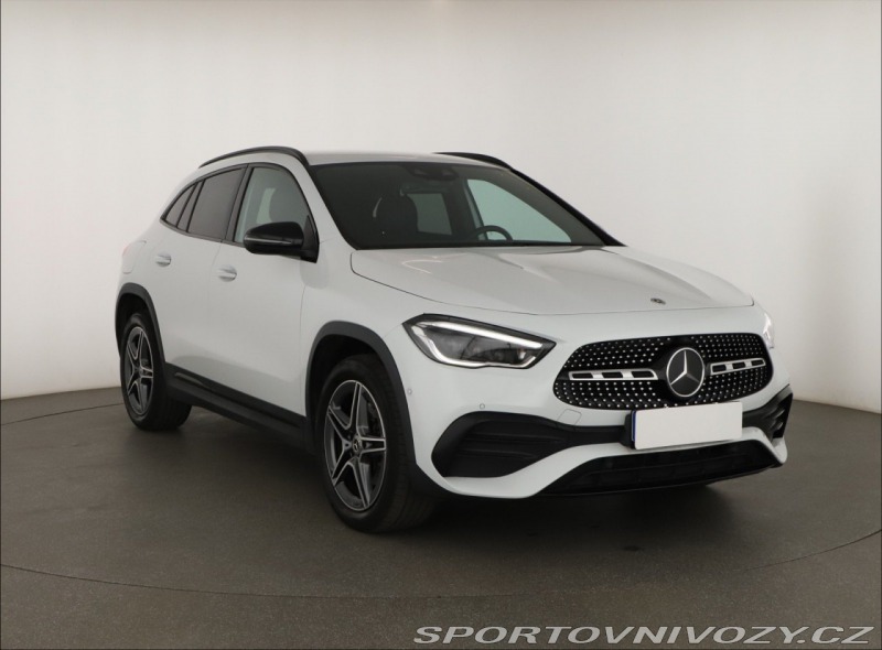 Mercedes-Benz Ostatní modely GLA AMG Line GLA 250 e