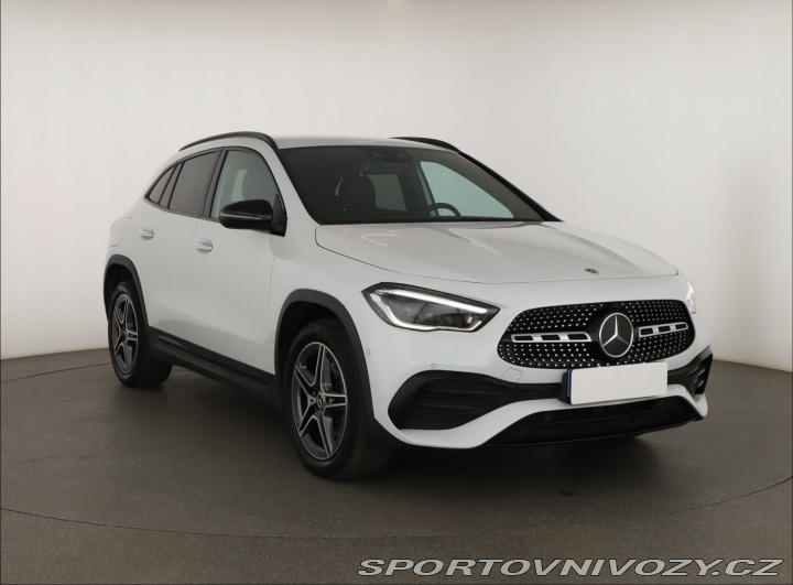 Mercedes-Benz Ostatní modely GLA AMG Line GLA 250 e 2021