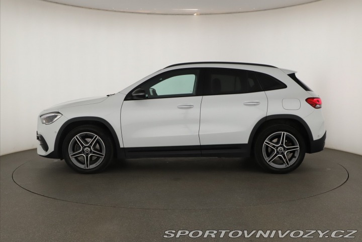 Mercedes-Benz Ostatní modely GLA AMG Line GLA 250 e 2021