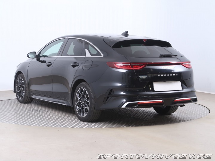 Kia ProCeed GT Line Plus 1.5 T-GDI 2022