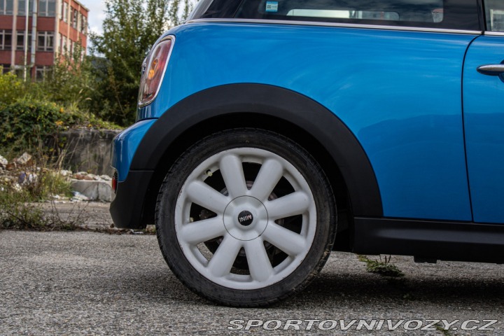 Mini Cooper S 128kW / AJ NA SPLÁTKY 2006