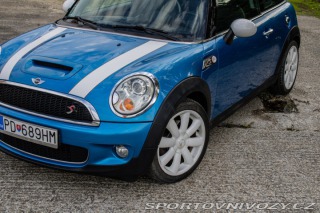 Mini Cooper S  128kW / AJ NA SPLÁTKY 2006
