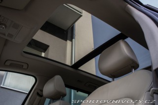 Škoda Superb Combi 2011