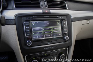 Škoda Superb Combi 2011