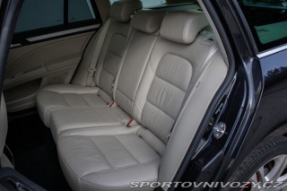 Škoda Superb Combi 2011