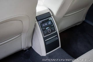 Škoda Superb Combi 2011