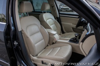 Škoda Superb Combi 2011