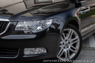 Škoda Superb Combi 2011