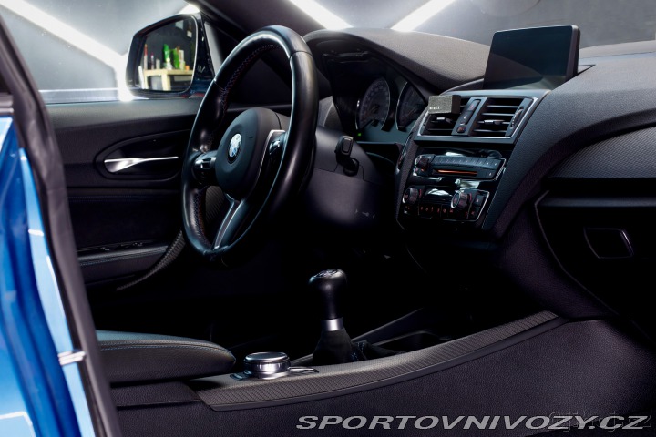 BMW M2 2017