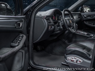 Porsche Macan GTS 2024