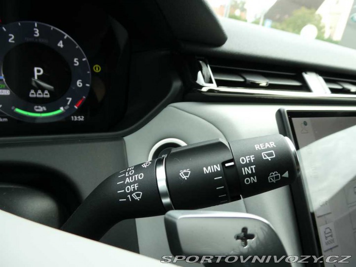 Ostatní značky Ostatní modely Land Rover Range Rover Velar 2,0 S P400e 4x4 aut. 2026