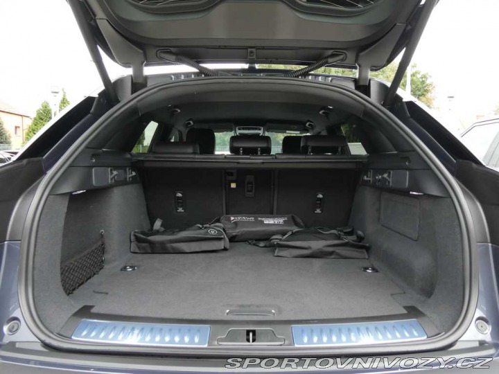 Ostatní značky Ostatní modely Land Rover Range Rover Velar 2,0 S P400e 4x4 aut. 2025