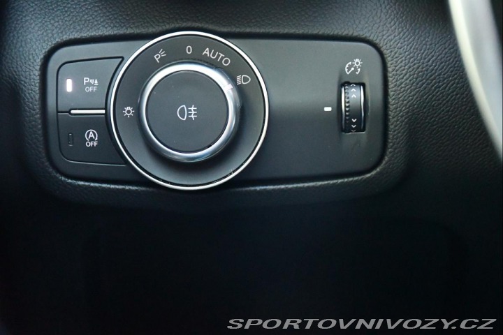 Alfa Romeo Giulia 2.0TURBO 16V 206kW AT8-Q4 2024