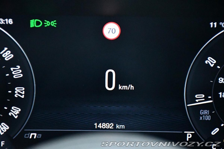 Alfa Romeo Giulia 2.0TURBO 16V 206kW AT8-Q4 2024