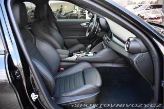 Alfa Romeo Giulia 2.0TURBO 16V 206kW AT8-Q4 2024