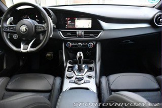 Alfa Romeo Giulia 2.0TURBO 16V 206kW AT8-Q4 2024