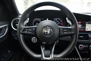 Alfa Romeo Giulia 2.0TURBO 16V 206kW AT8-Q4 2024