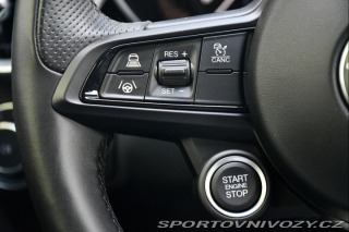 Alfa Romeo Giulia 2.0TURBO 16V 206kW AT8-Q4 2024