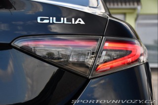 Alfa Romeo Giulia 2.0TURBO 16V 206kW AT8-Q4 2024