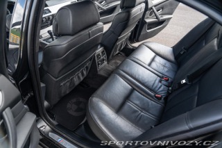 BMW M5 E60 M5 v10 manuál 2008