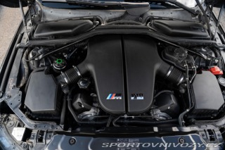 BMW M5 E60 M5 v10 manuál 2008
