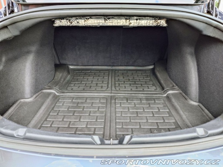 Tesla Model 3 L. Range D. Motor 366 kW 2020