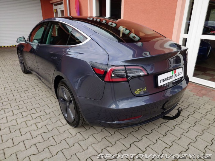 Tesla Model 3 L. Range D. Motor 366 kW 2020