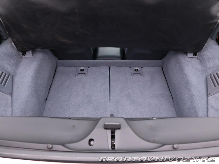 Chevrolet Corvette 5,7 TPI V8 208 kW DPH STK 1991
